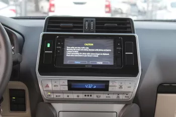 Toyota Prado TX.L 2.7L Petrol 4wd 2023 Model Year White