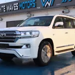 Toyota Land Cruiser 5.7 Petrol 2016 Model Year White - Thumbnail 2