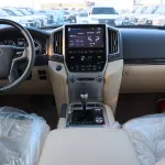 Toyota Land Cruiser 5.7 Petrol 2016 Model Year White - Thumbnail 16