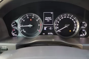 Toyota Land Cruiser 5.7 Petrol 2016 Model Year White
