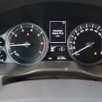 Toyota Land Cruiser 5.7 Petrol 2016 Model Year White - Thumbnail 27