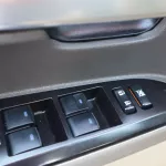 Toyota Land Cruiser 5.7 Petrol 2016 Model Year White - Thumbnail 28