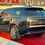 Range Rover Autobiography P530 SWB 2023 Model Year - Thumbnail 3
