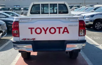 TOYOTA HILUX 2.4L DIESEL 2023 MODEL YEAR M/T WITH DIFFLOCK
