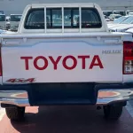 TOYOTA HILUX 2.4L DIESEL 2023 MODEL YEAR M/T WITH DIFFLOCK - Thumbnail 3