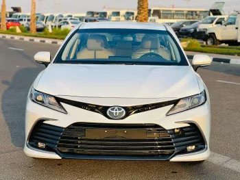 Toyota Camry GLE 2.5L Sedan FWD 2023 Model Year