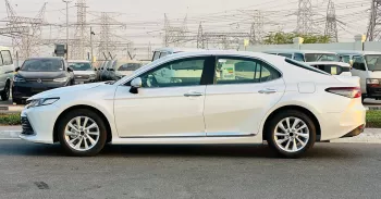 Toyota Camry GLE 2.5L Sedan FWD 2023 Model Year