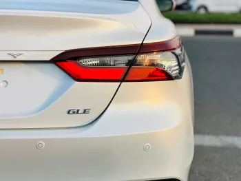 Toyota Camry GLE 2.5L Sedan FWD 2023 Model Year