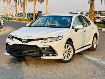 Toyota Camry GLE 2.5L Sedan FWD 2023 Model Year