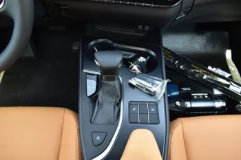 2023 LEXUS UX200 PREMIER 2.0L PETROL AT