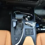 2023 LEXUS UX200 PREMIER 2.0L PETROL AT - Thumbnail 10