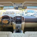 Toyota Land Cruiser VXR Full Option 5.7L Petrol 4wd 2017 Model Year - Thumbnail 13