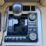 Toyota Land Cruiser VXR Full Option 5.7L Petrol 4wd 2017 Model Year - Thumbnail 12