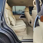 Toyota Land Cruiser VXR Full Option 5.7L Petrol 4wd 2017 Model Year - Thumbnail 17