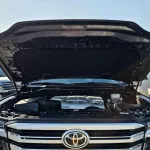 Toyota Land Cruiser VXR Full Option 5.7L Petrol 4wd 2017 Model Year - Thumbnail 23
