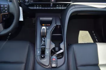 TOYOTA CROWN PLATINUM HYBRIDMAX 2023 MODEL YEAR 2.4L AWD