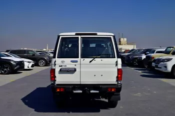 TOYOTA LAND CRUISER 76 HARDTOP 2024 MODEL YEAR 4.0L 4WD 6-SEATER MANUAL