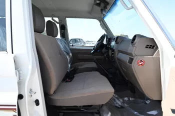 TOYOTA LAND CRUISER 76 HARDTOP 2024 MODEL YEAR 4.0L 4WD 6-SEATER MANUAL