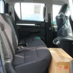 TOYOTA HILUX SRS 2.7L PETROL 2023 MODEL YEAR BLUE INSIDE BLACK - Thumbnail 11