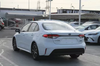 TOYOTA COROLLA LEVIN LUXURY 1.8L HYBRID 2023 MODEL YEAR WHITE