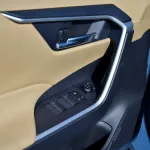 TOYOTA RAV4 XLE 2.0L AWD 2024 MODEL YEAR - Thumbnail 9