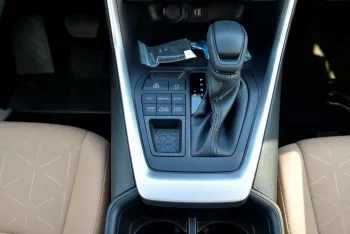 TOYOTA RAV4 XLE 2.0L AWD 2024 MODEL YEAR