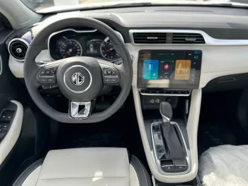 MG ZS LUXURY 2024 MODEL YEAR WHITE COLOR