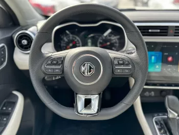 MG ZS LUXURY 2024 MODEL YEAR WHITE COLOR