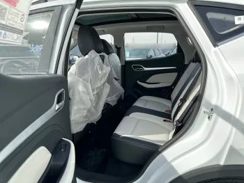 MG ZS LUXURY 2024 MODEL YEAR WHITE COLOR