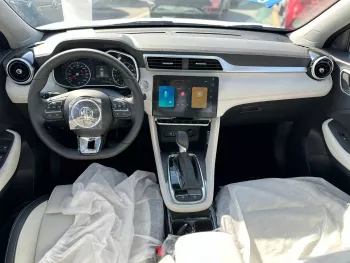 MG ZS LUXURY 2024 MODEL YEAR BLACK COLOR