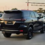 Toyota Fortuner EXR Black Edition Full Option 2.7L 4WD 2017 Model Year - Thumbnail 6