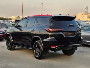 Toyota Fortuner EXR Black Edition Full Option 2.7L 4WD 2017 Model Year