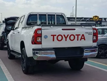Toyota Hilux Diesel Double Cabin 2.4L V4 M/T 4WD 2022 Model Year