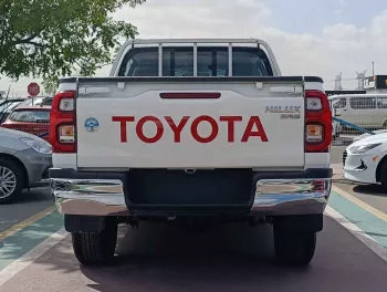 Toyota Hilux Diesel Double Cabin 2.4L V4 M/T 4WD 2022 Model Year