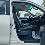 Toyota Hilux Diesel Double Cabin 2.4L V4 M/T 4WD 2022 Model Year - Thumbnail 16