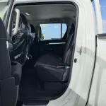 Toyota Hilux Diesel Double Cabin 2.4L V4 M/T 4WD 2022 Model Year - Thumbnail 17