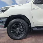 Toyota Hilux Diesel Double Cabin 2.4L V4 M/T 4WD 2022 Model Year - Thumbnail 19