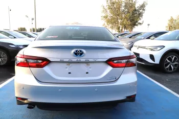 TOYOTA CAMRY HYBRID 2.5L GLE MID A/T PTR