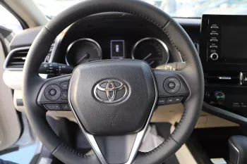 TOYOTA CAMRY HYBRID 2.5L GLE MID A/T PTR