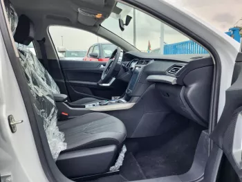 PEUGEOT ES600 ELECTRIC CAR 2WD MODEL 2022 MODEL YEAR WHITE