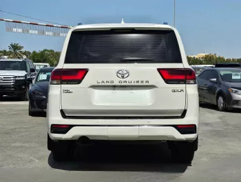 TOYOTA LAND CRUISER GXR FULL OPTION 2022 MODEL YEAR PETROL 3.5L V6