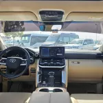 TOYOTA LAND CRUISER GXR FULL OPTION 2022 MODEL YEAR PETROL 3.5L V6 - Thumbnail 15