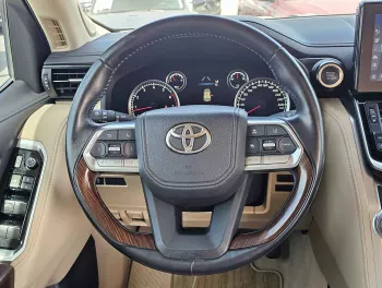 TOYOTA LAND CRUISER GXR FULL OPTION 2022 MODEL YEAR PETROL 3.5L V6