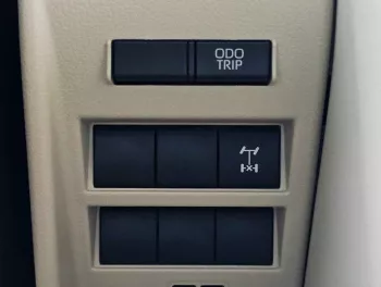TOYOTA LAND CRUISER GXR FULL OPTION 2022 MODEL YEAR PETROL 3.5L V6