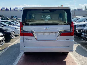 TOYOTA GRANVIA 2023 MODEL YEAR 3.5L PETROL MINIVAN RWD