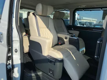 TOYOTA GRANVIA 2023 MODEL YEAR 3.5L PETROL MINIVAN RWD