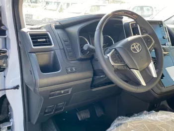 TOYOTA GRANVIA 2023 MODEL YEAR 3.5L PETROL MINIVAN RWD