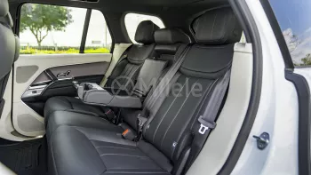 Land Rover Range Rover SE P530 4.4L Petrol AWD 2023 Model Year Fuji White Color