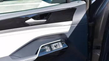 Volkswagen ID.6 CROZZ PRO 2022 electric car