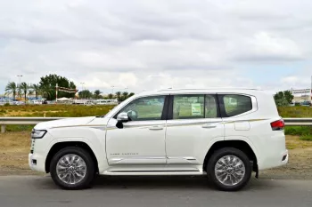TOYOTA LAND CRUISER 300 VXR LC300 2024 MODEL YEAR V6 4.0L PETROL